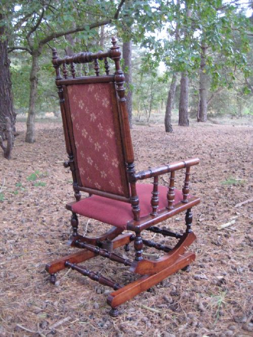 VICTORIAN AMERICAN ROCKING CHAIR CIRCA 1890 - ADDITIONAL PHOTO 3