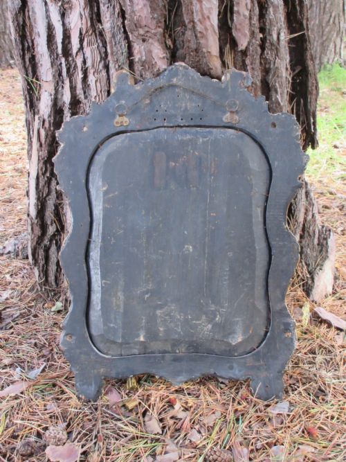 EARLY 19TH CENTURY VENETIAN PAINTED AND GILT HIGHLIGHTED WALL MIRROR CIRCA 1830 - ADDITIONAL PHOTO 4