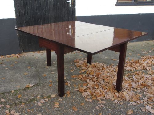 GEORGIAN CUBAN MAHOGANY DROP LEAF DINING TABLE CIRCA 1775 - ADDITIONAL PHOTO 2