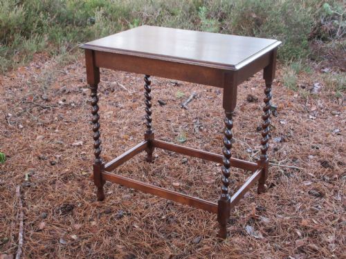 edwardian oak occasional table circa 1900 - CATEGORY: ANTIQUE TABLES - DATED 1900