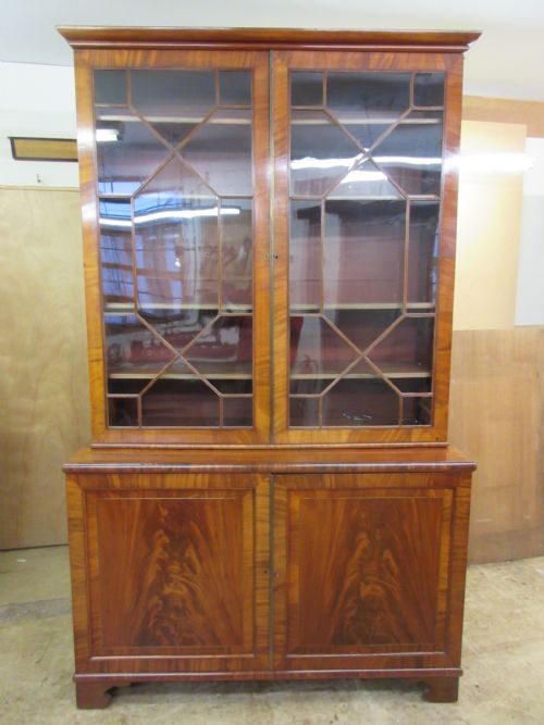 georgian mahogany bookcase circa 1800 - CATEGORY: ANTIQUE BOOKCASES - DATED GEORGIAN