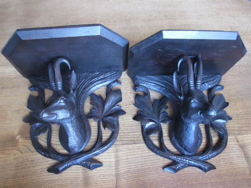 PAIR OF 19TH CENTURY BLACK FOREST WALL BRACKETS CIRCA 1890 - ADDITIONAL PHOTO 6