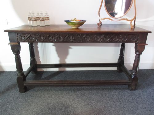 late 17th century oak refectory or serving table circa 1680 - CATEGORY: ANTIQUE TABLES - DATED 17TH CENTURY