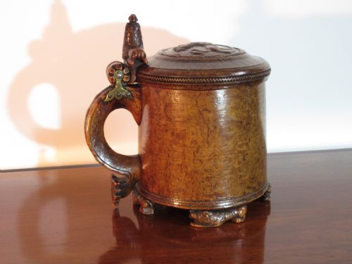 FINE AND RARE CARVED CEREMONIAL LION PEG TANKARD CIRCA 1730 NORWEGIAN - ADDITIONAL PHOTO 1