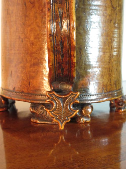 FINE AND RARE CARVED CEREMONIAL LION PEG TANKARD CIRCA 1730 NORWEGIAN - ADDITIONAL PHOTO 6