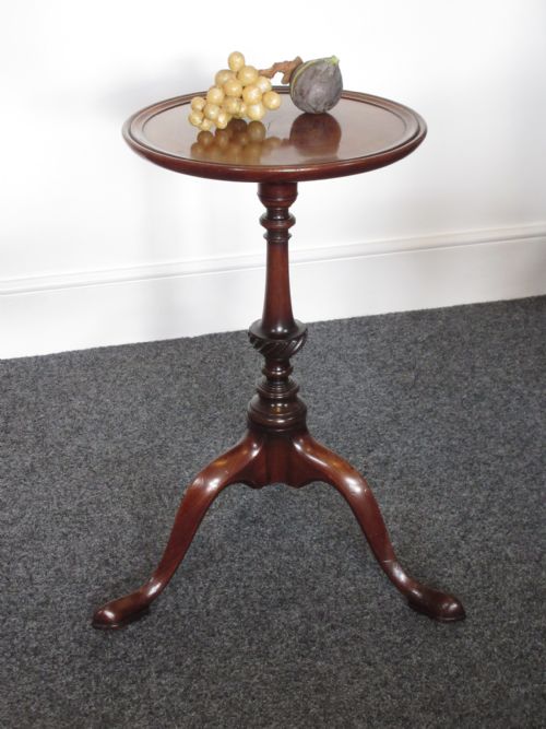 EARLY 19TH CENTURY MAHOGANY WINE OR LAMP TABLE CIRCA 1800 - ADDITIONAL PHOTO 1