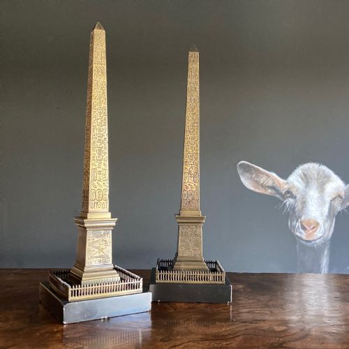 PAIR OF GRAND TOUR SOUVENIR BRONZE MODELS OF THE LUXOR OBELISKS CIRCA 1836 - ADDITIONAL PHOTO 6