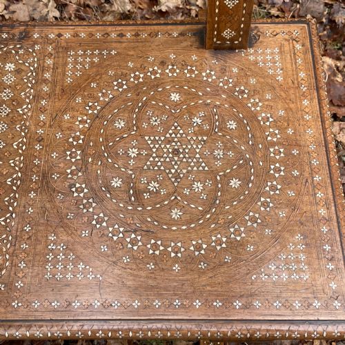BEAUTIFUL SYRIAN MOORISH BONE INLAID BENCH CIRCA 1880 - ADDITIONAL PHOTO 2