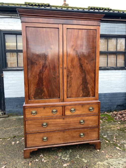 george iii mahogany linen press circa 1790 - CATEGORY: ANTIQUE CUPBOARDS - DATED GEORGIAN