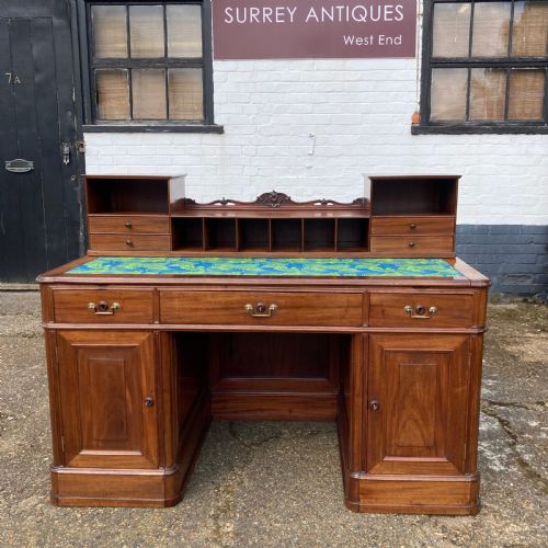 ITALIAN MAHOGANY PEDESTAL DESK CIRCA 1850 - ADDITIONAL PHOTO 1