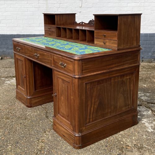 ITALIAN MAHOGANY PEDESTAL DESK CIRCA 1850 - ADDITIONAL PHOTO 4