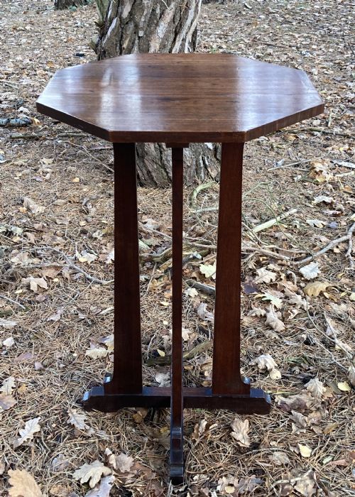 COTSWOLD SCHOOL OCTAGONAL ROSEWOOD OCCASIONAL OR LAMP TABLE CIRCA 1900 - ADDITIONAL PHOTO 5