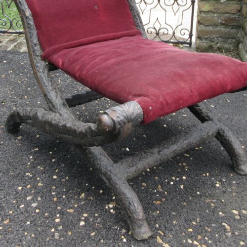 VERY RARE AND UNUSUAL 19TH CENTURY BLACK FOREST CARVED FOLDING CHAIR - ADDITIONAL PHOTO 2
