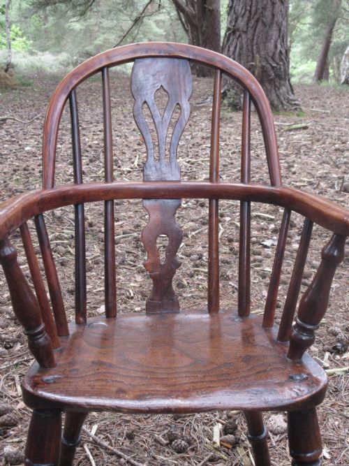 19TH CENTURY YEWWOOD CHILDS WINDSOR CHAIR CIRCA 1810 1840 - ADDITIONAL PHOTO 4