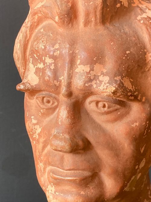 DECORATIVE ITALIAN TERRACOTTA BUST INSCRIBED BENEDICTO CIRCA 1940 - ADDITIONAL PHOTO 4