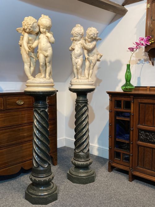 PAIR OF NEOCLASSICAL GREEN SERPENTINE MARBLE COLUMNS FRENCH 19TH CENTURY - ADDITIONAL PHOTO 4