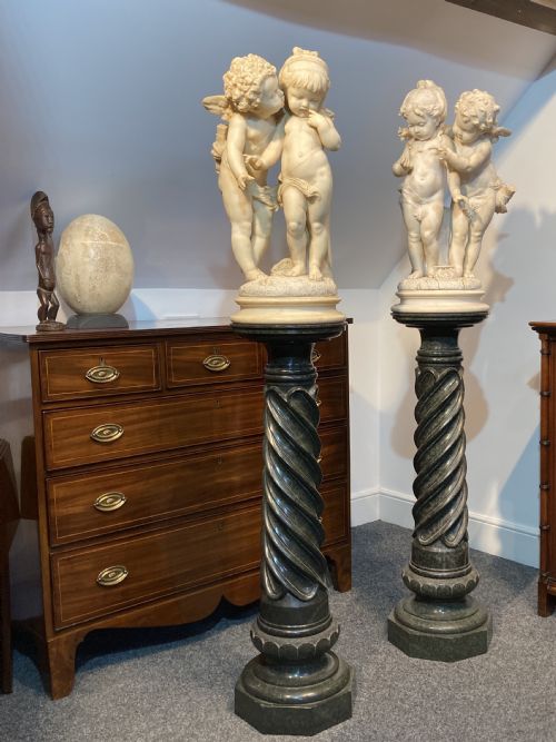 PAIR OF NEOCLASSICAL GREEN SERPENTINE MARBLE COLUMNS FRENCH 19TH CENTURY - ADDITIONAL PHOTO 5