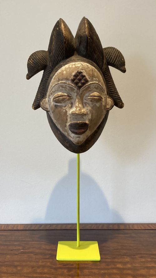 A PUNU MASK GABON 19TH CENTURY - ADDITIONAL PHOTO 1