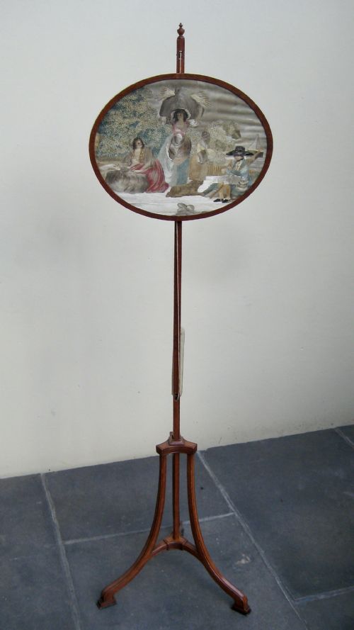 GEORGE III SHERATON POLE OR FIRE SCREEN CIRCA 1790 - ADDITIONAL PHOTO 1