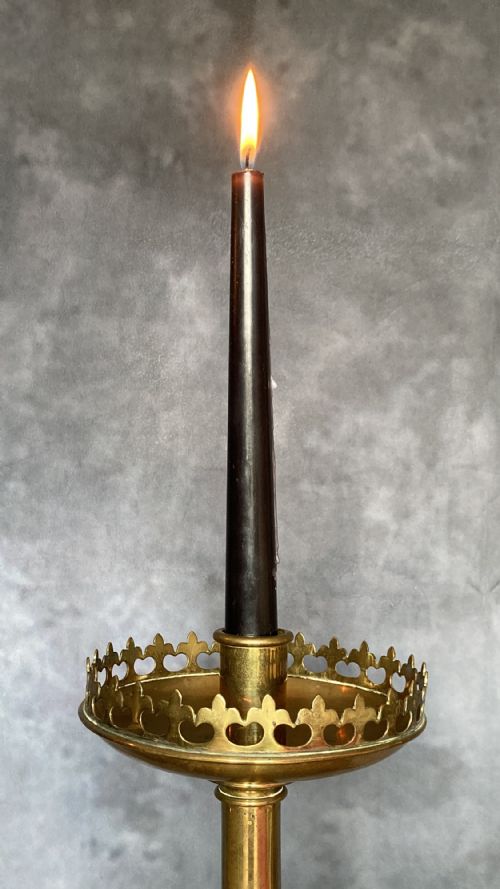 PAIR OF VICTORIAN GOTHIC BRASS CANDLESTICKS CIRCA 1870 - ADDITIONAL PHOTO 4