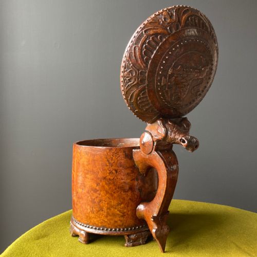 FINELY CARVED CEREMONIAL LION PEG TANKARD CIRCA 1750 NORWEGIAN - ADDITIONAL PHOTO 5
