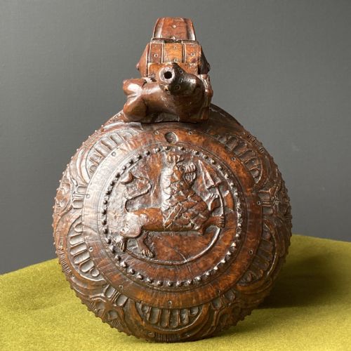 FINELY CARVED CEREMONIAL LION PEG TANKARD CIRCA 1750 NORWEGIAN - ADDITIONAL PHOTO 6