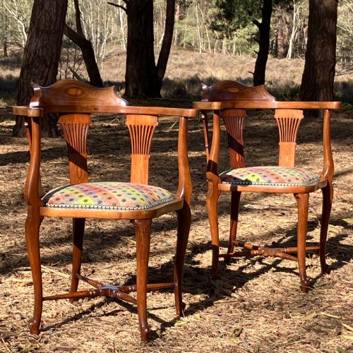 SUPER QUALITY PAIR OF EDWARDIAN MAHOGANY CORNER CHAIRS CIRCA 1900