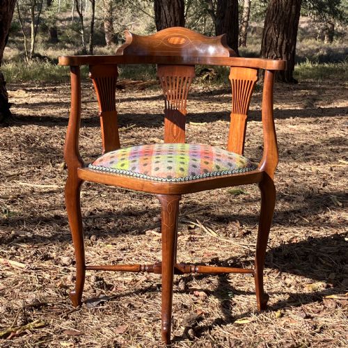 SUPER QUALITY PAIR OF EDWARDIAN MAHOGANY CORNER CHAIRS CIRCA 1900 - ADDITIONAL PHOTO 1