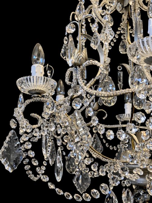 VINTAGE CRYSTAL CHANDELIER WITH BEADED ARMS AND CUTGLASS DROPS CIRCA 1920 - ADDITIONAL PHOTO 2