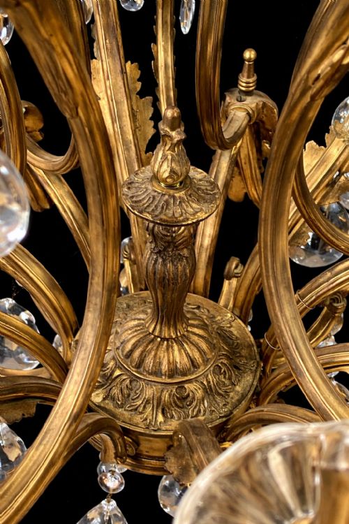 FINE ANTIQUE GILT BRONZE CRYSTAL 18LIGHT CHANDELIER CIRCA 1920 - ADDITIONAL PHOTO 5
