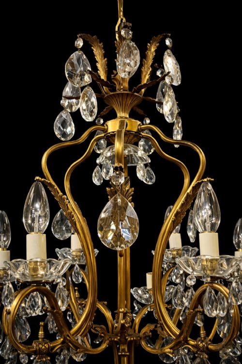 FINE ANTIQUE GILT BRONZE CRYSTAL 18LIGHT CHANDELIER CIRCA 1920 - ADDITIONAL PHOTO 9