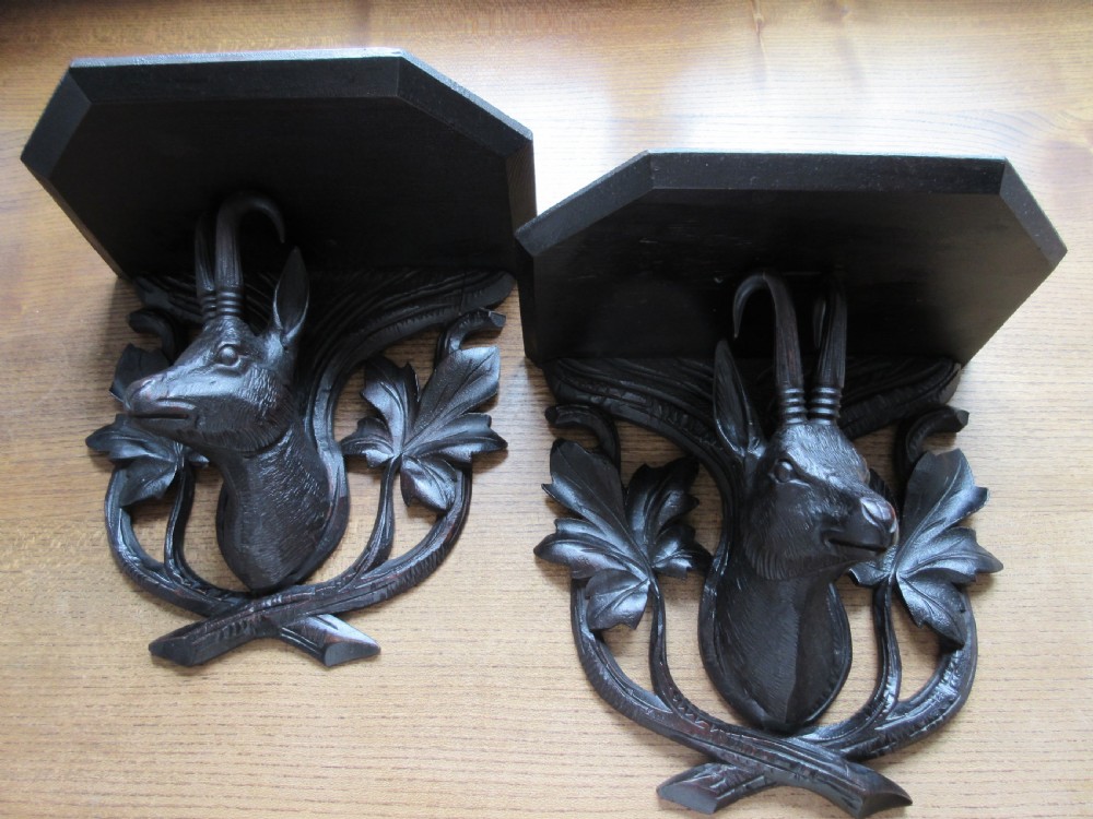 Pair Of 19th Century Black Forest Wall Brackets, Circa 1890 View IV