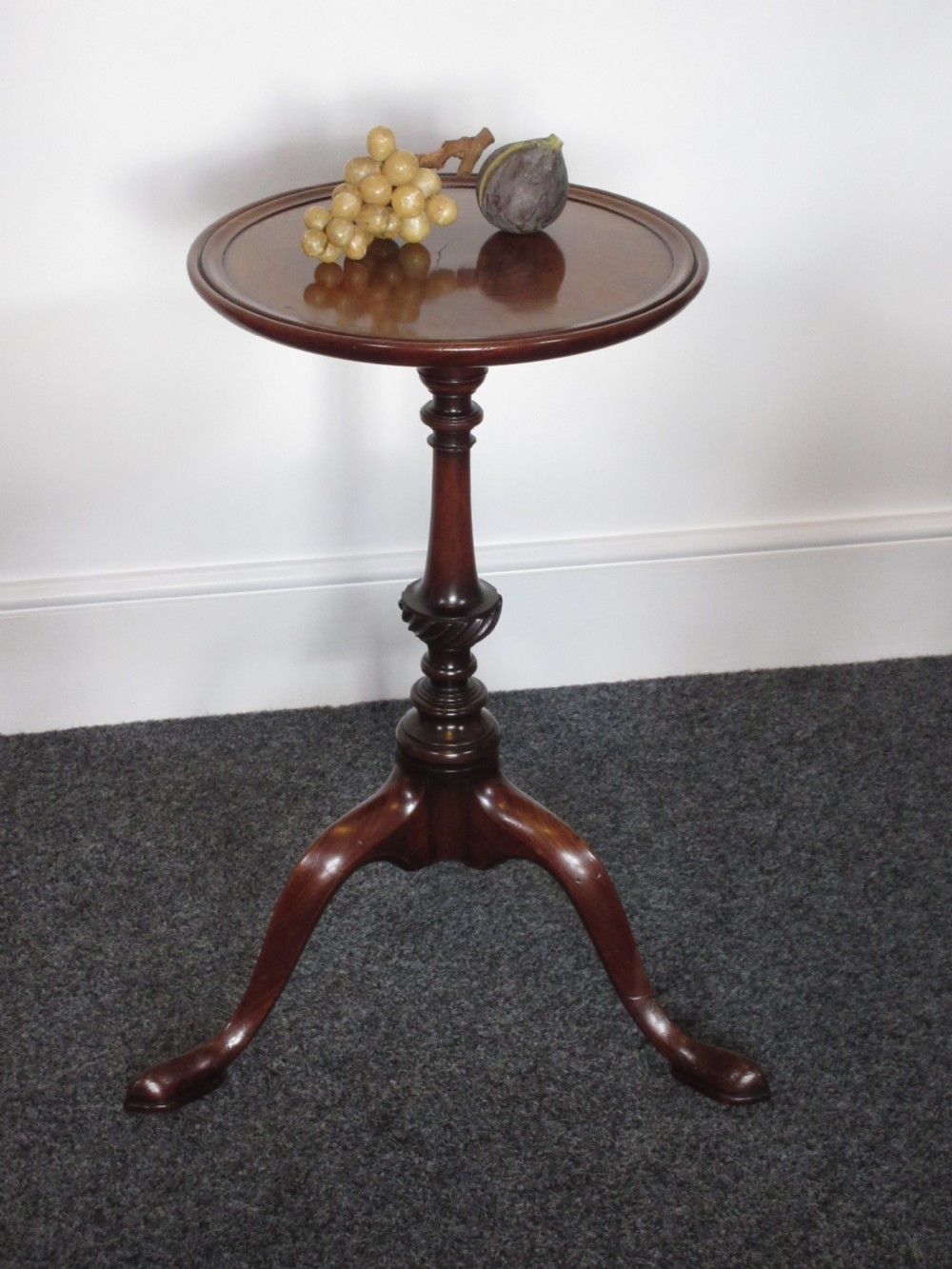 Early 19th Century Mahogany Wine Or Lamp Table, Circa 1800