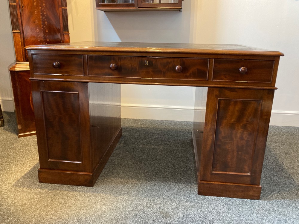 Early Victorian Mahogany Pedestal Desk, Circa 1840 View VI
