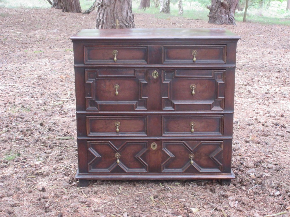 A Fine 17th Century Oak Chest Of Drawers, Circa 1680 View VI