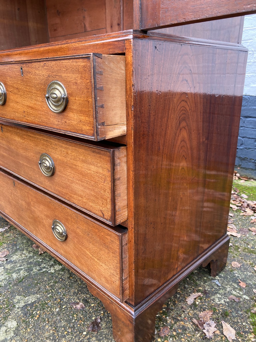 George III Mahogany Linen Press, Circa 1790 View IX