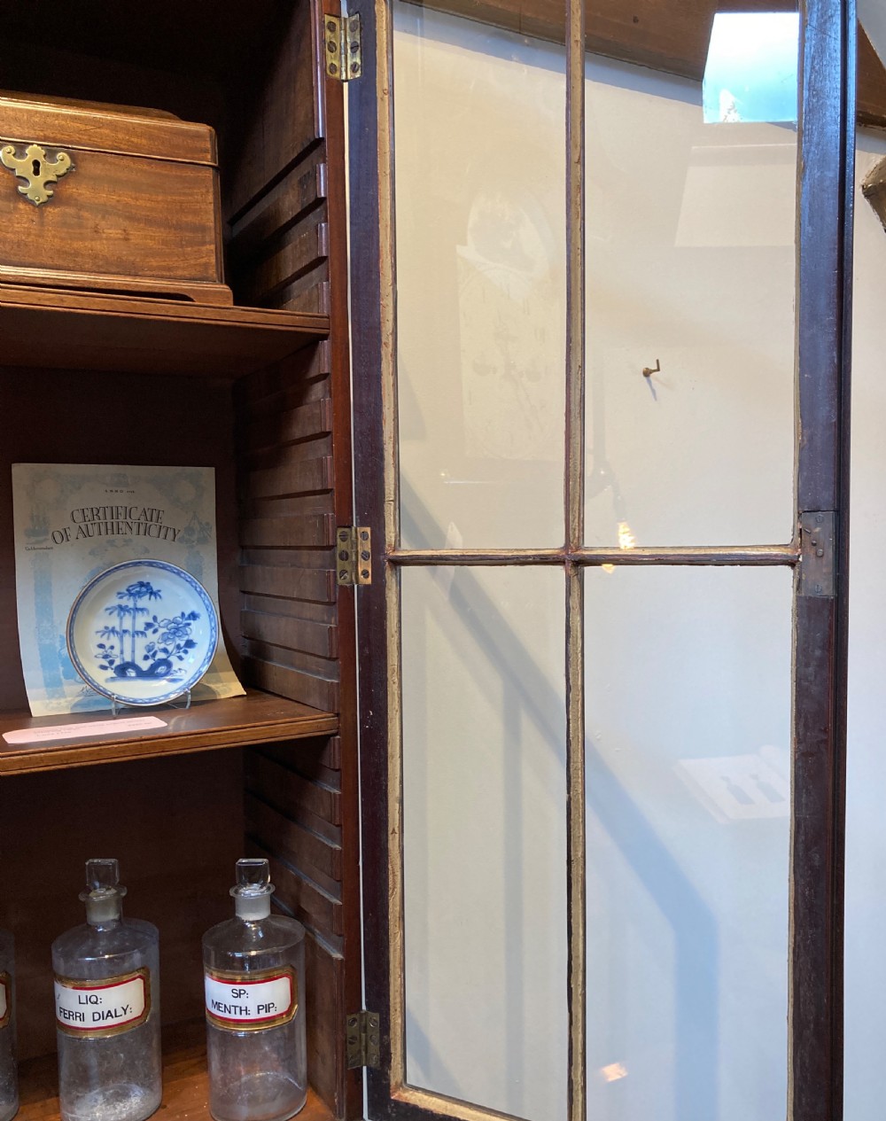 George III Mahogany Hanging Display Cabinet, Circa 1775 View V