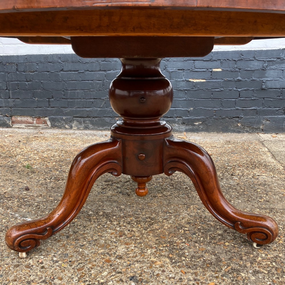 Victorian Mahogany Round Tilt-Top Dining Table on Pedestal Base, Circa 1860 View IV