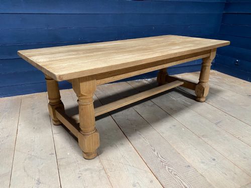 Great Looking Farmhouse Dining Table