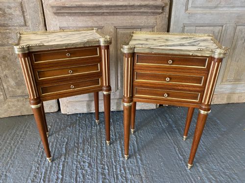 Very Pretty Pair Louis Xvi Bedside Tables