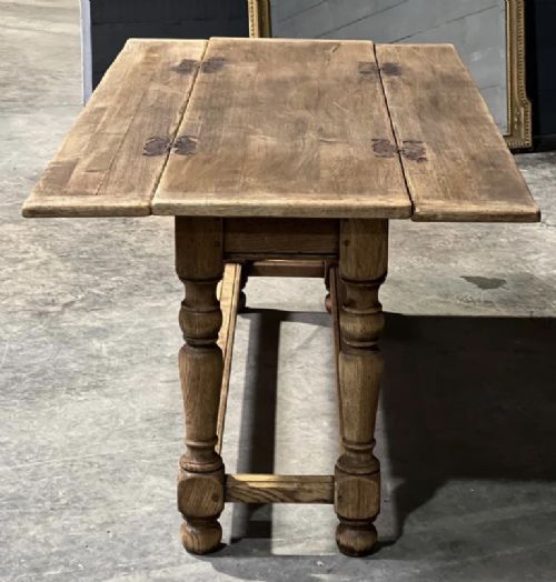 fig 1. Versatile French Dining Table with Flaps