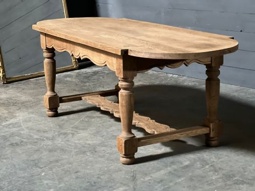 Round End Oak Farmhouse Dining Table
