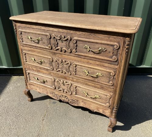 Pretty French Bleached Oak Chest of Drawers