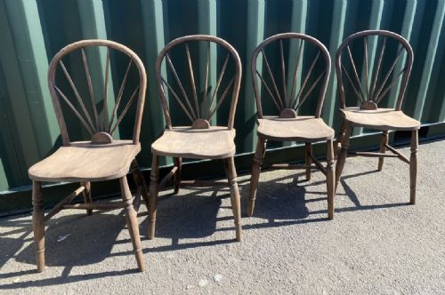 Set 4 Antique Windsor Chairs