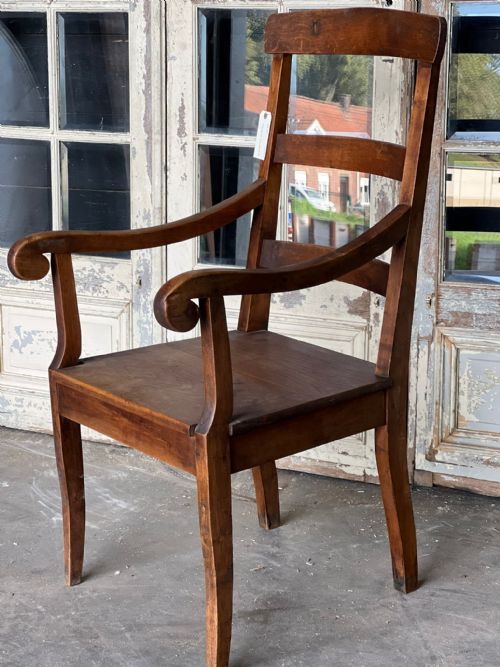 LOVELY FRENCH COUNTRY ARM CHAIR - ADDITIONAL PHOTO 1