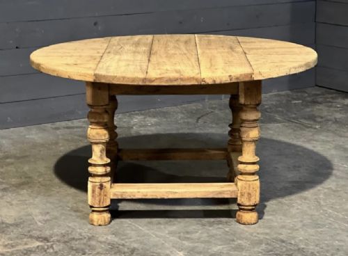 Very Rare Round Oak Farmhouse Dining Table