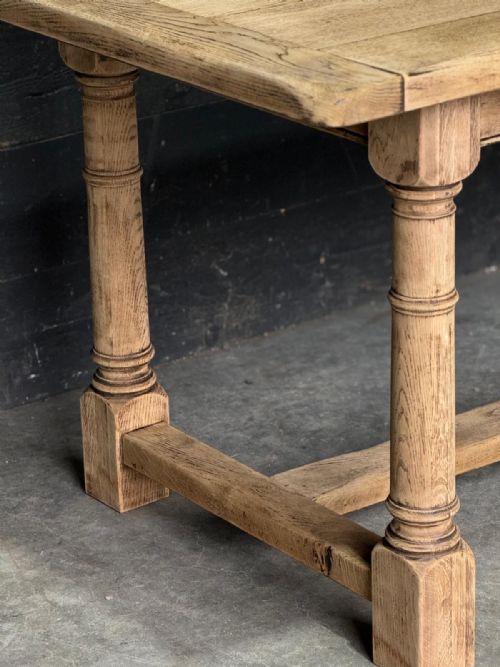 GOOD QUALITY BLEACHED OAK FARMHOUSE DINING TABLE - ADDITIONAL PHOTO 7