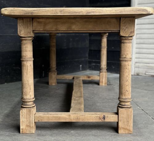 GOOD QUALITY BLEACHED OAK FARMHOUSE DINING TABLE - ADDITIONAL PHOTO 18