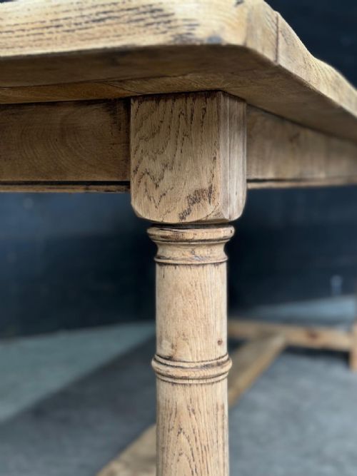 GOOD QUALITY BLEACHED OAK FARMHOUSE DINING TABLE - ADDITIONAL PHOTO 20