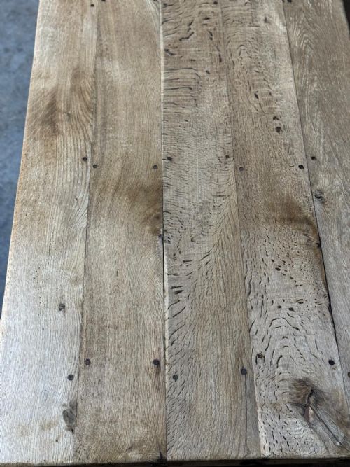 CHARACTERFUL BLEACHED OAK FARMHOUSE DINING TABLE - ADDITIONAL PHOTO 12
